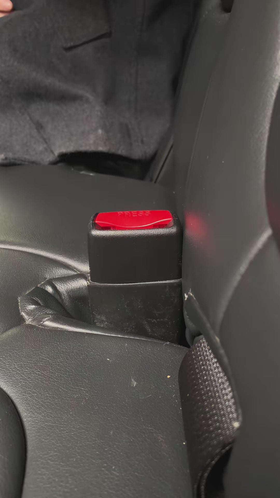 2Pcs Universal Seat Belt Alarm Stopper